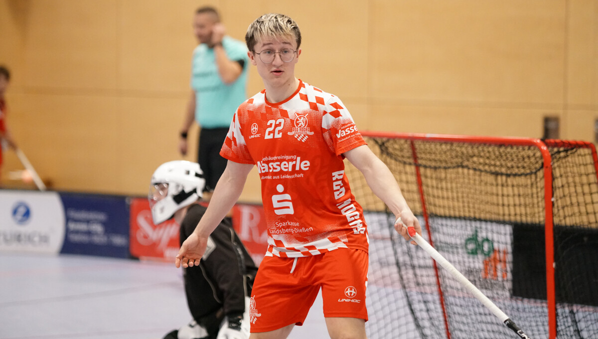 Johannes Föhr und die Red Hocks sind zum Saisonauftakt am Sonntag im Pokal in Hessen gefordert. Eine Woche darauf geht es dann im Heimspiel gegen Halle erstmals wieder um Zweitligapunkte. (Foto: Finkenzeller) Johannes Föhr und die Red Hocks sind zum Saisonauftakt am Sonntag im Pokal in Hessen gefordert. Eine Woche darauf geht es dann im Heimspiel gegen Halle erstmals wieder um Zweitligapunkte. (Foto: Finkenzeller)