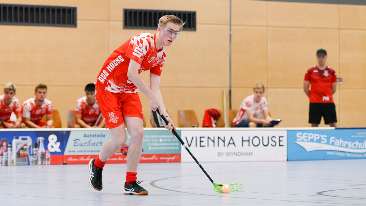 Jonas Rubenwolfs erster Zweitligatreffer trug zum Kauferinger 10:2-Sieg bei der Rennsteig Avalanche bei. (Foto: Archiv/Finkenzeller)