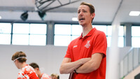 "Unsere Mannschaft ist gut genug für die 1. FBL": Unter Führung von Headcoach Henrik Nordström sind die Red Hocks zurück im Oberhaus. (Foto: Finkenzeller)