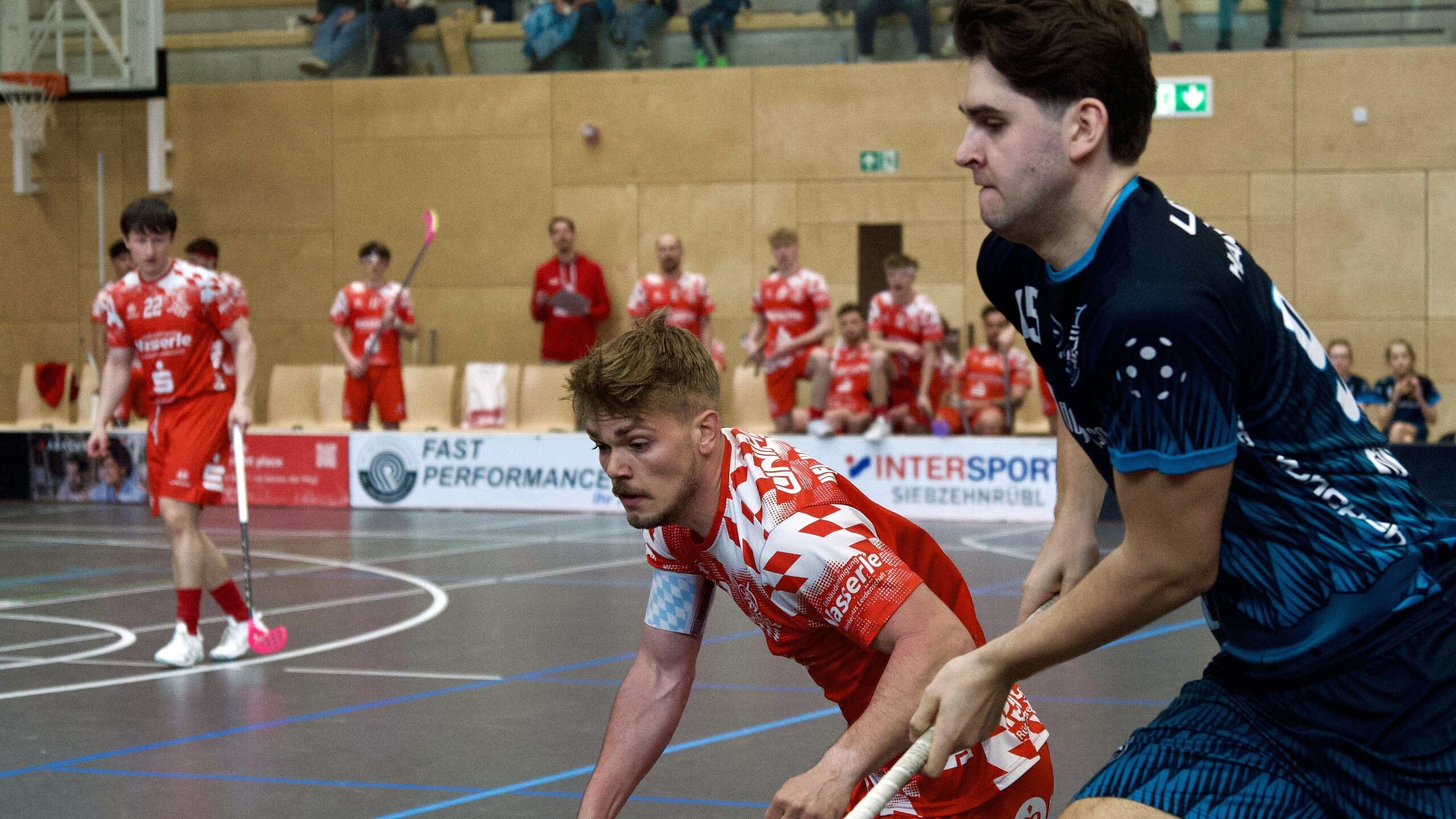 In den bisherigen vier Saisonduellen mit dem FBC München waren Kapitän Martin Rieß und die Red Hocks stets einen Schritt voraus. Damit das nicht nur Statistik bleibt, ist am Wochenende noch ein Sieg nötig. (Foto: Rubenwolf)